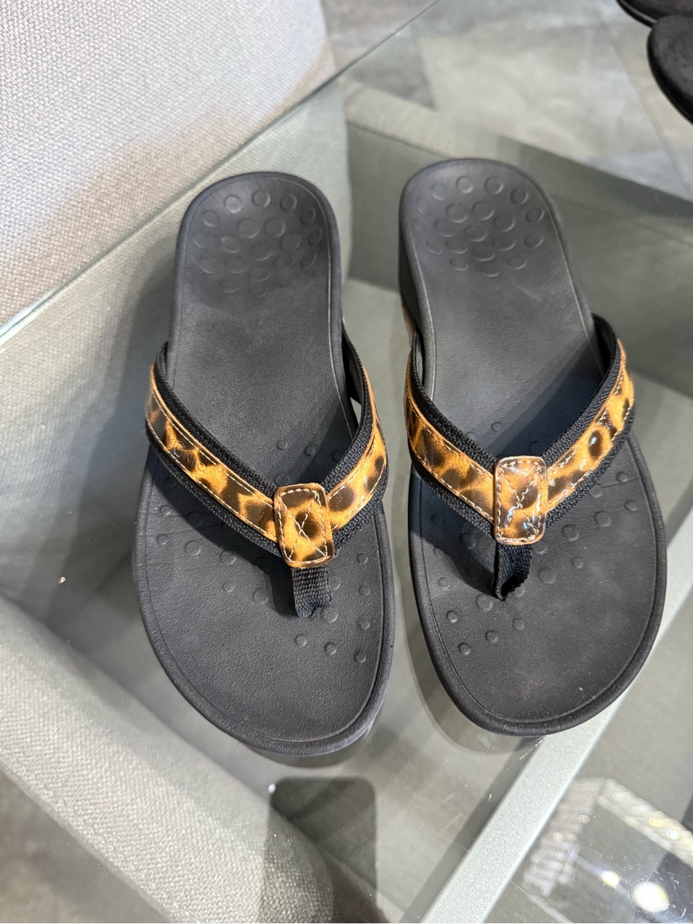 Women's Vionic Black Flip Flop Sandals with Leopard Print Straps